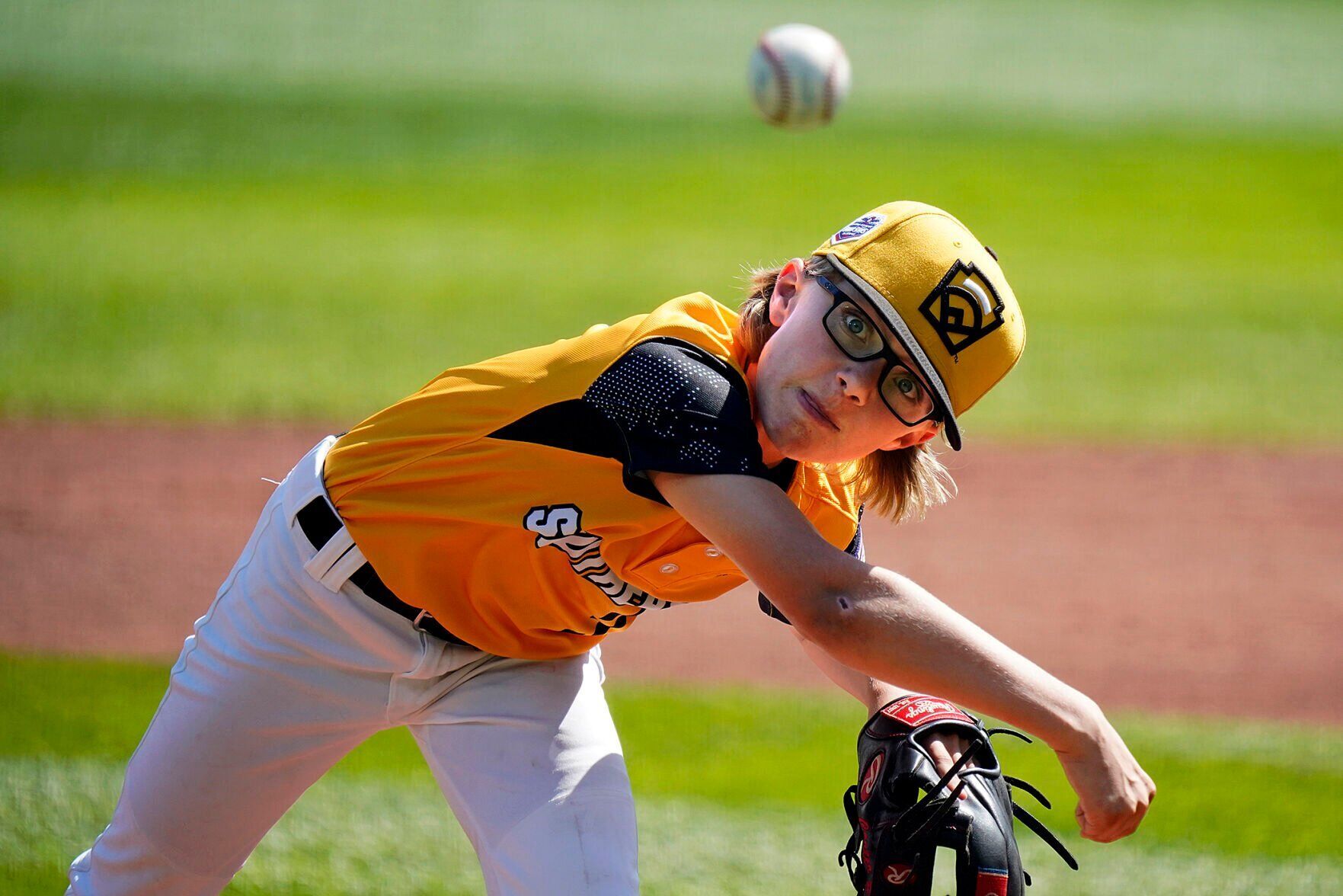APTOPIX LLWS Tennessee Hawaii Baseball